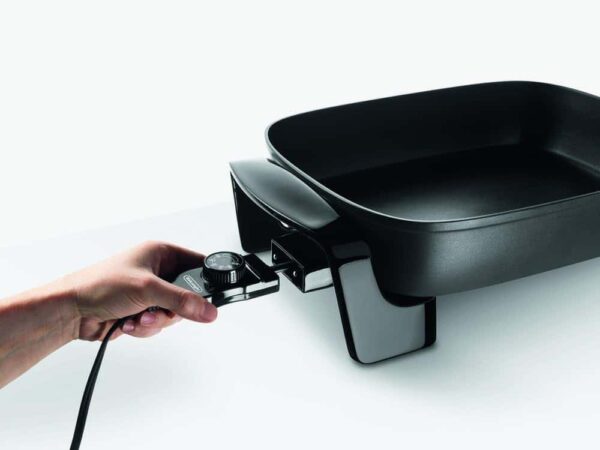 De Longhi Electric Skillet with Tempered Glass Lid, 16  X 12 , Black - Image 9