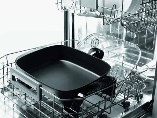 De Longhi Electric Skillet with Tempered Glass Lid, 16  X 12 , Black - Image 8