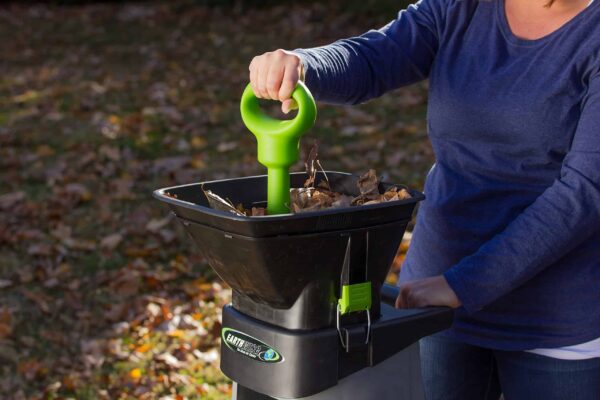 Earthwise GS70015 15-Amp Garden Corded Electric Chipper, Collection Bin - Image 12