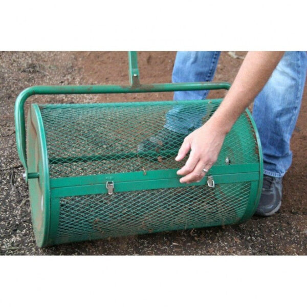 Landzie Compost & Peat Moss Spreader - Image 7