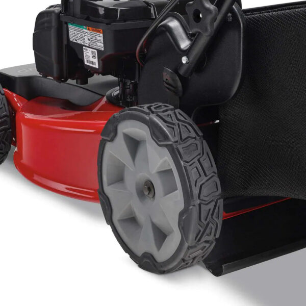 Toro 21442 22 in. Recycler Briggs & Stratton High Wheel FWD Gas Walk Behind Self Propelled Lawn Mower with Super Bagger - Image 5