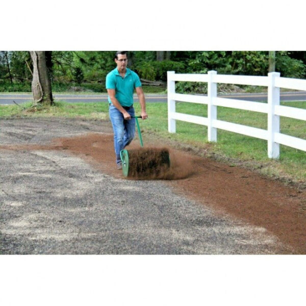 Landzie Compost & Peat Moss Spreader - Image 5